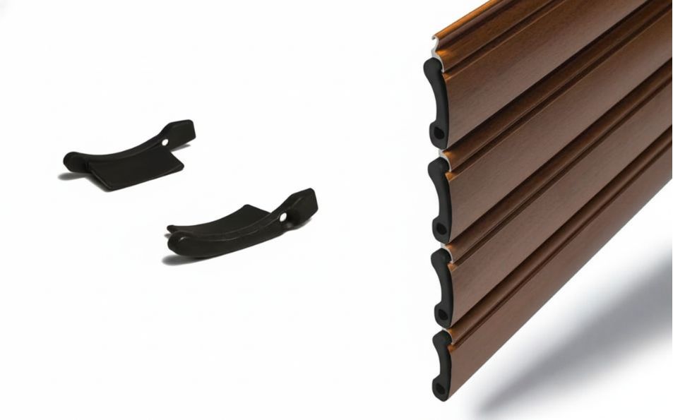 Tapones para lama de aluminio curva de 45mm Tapones para lama de aluminio curva de 45mm